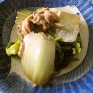 ごはんがススム！豚バラと白菜の煮込み